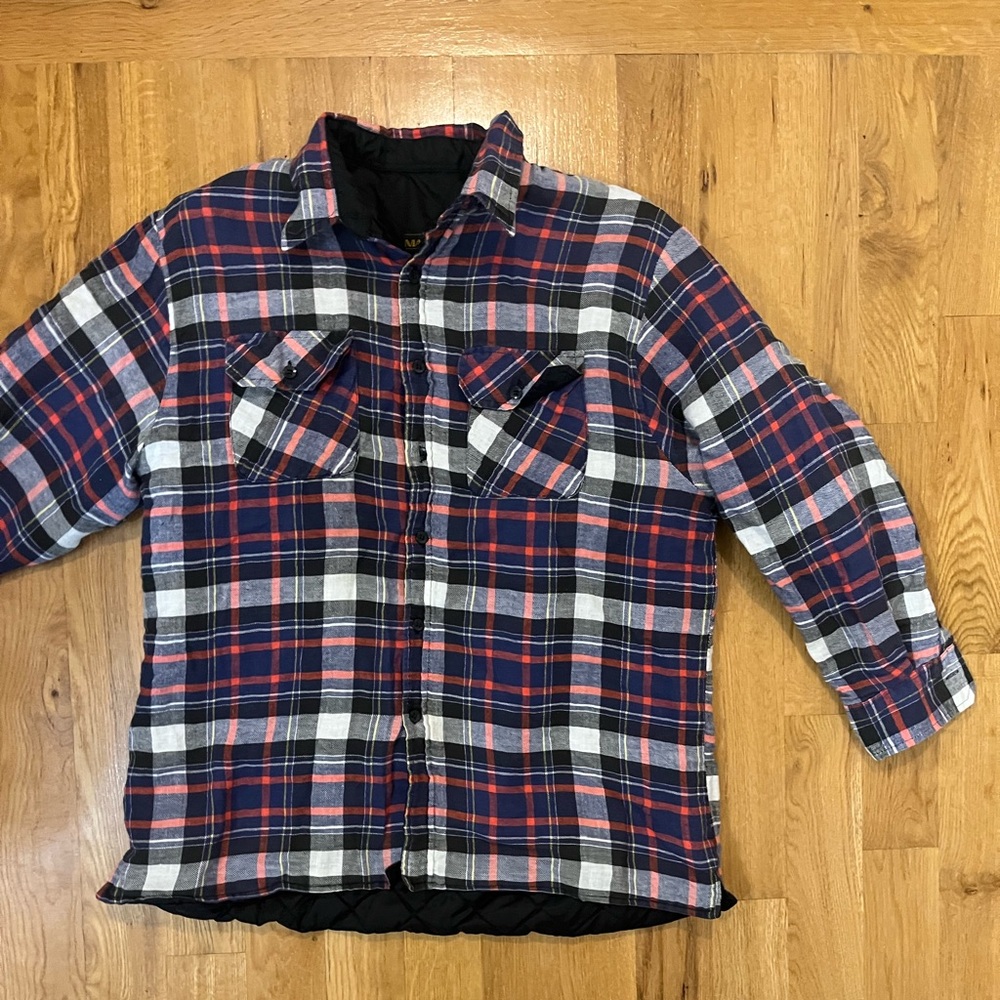 Men’s Flannel over shirt with quilted lining. Size XL - Picture 4 of 6